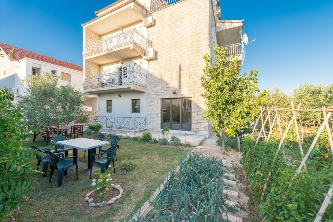 Barun Apartments Kaštela Kültér fotó